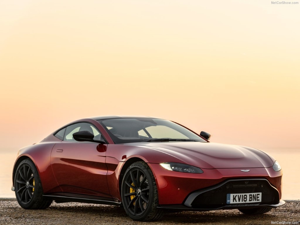 Aston Martin Vantage 4.0 V8